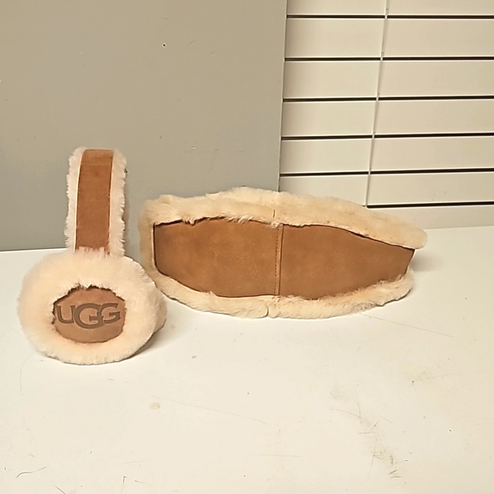 Ugg reversible headband and ear muffset